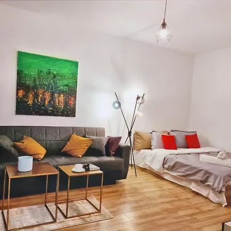 Apartman Lovely Ultracentral With Parking