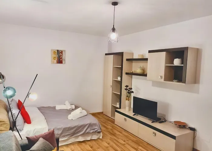 Lovely Ultracentral With Parking Apartment *